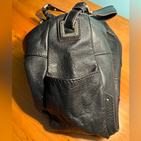 Black Pebbled Leather Tignanello Shoulder Bag - Picture 5 of 14